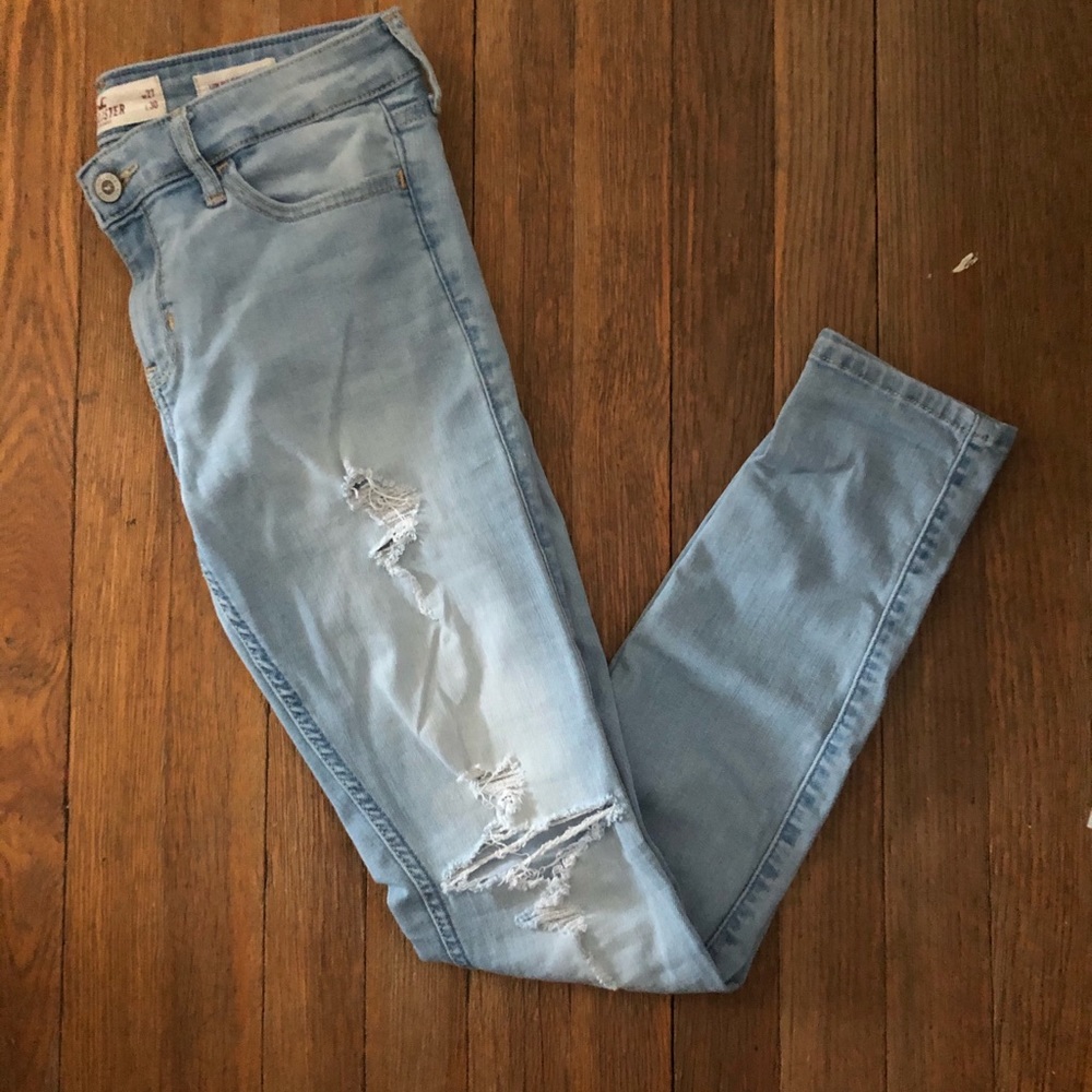 Low rise skinny jeans